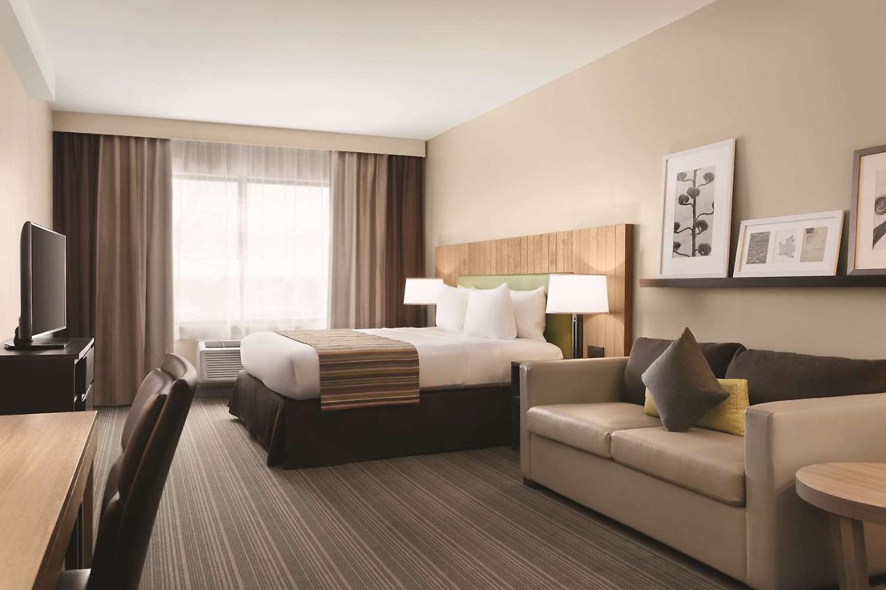 Country Inn & Suites By Radisson, Belleville, On Екстериор снимка