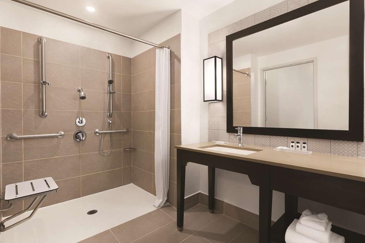 Country Inn & Suites By Radisson, Belleville, On Екстериор снимка
