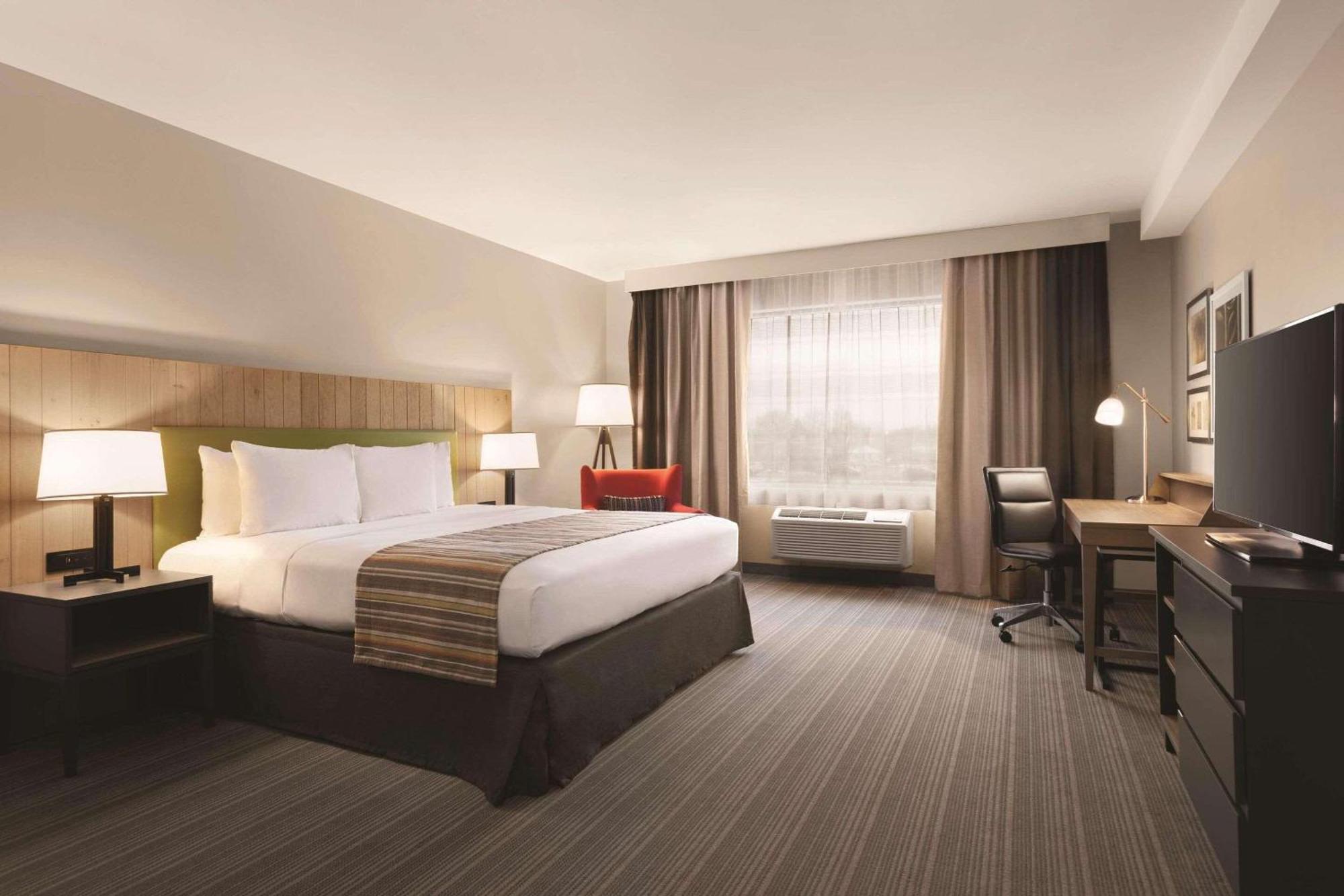 Country Inn & Suites By Radisson, Belleville, On Екстериор снимка