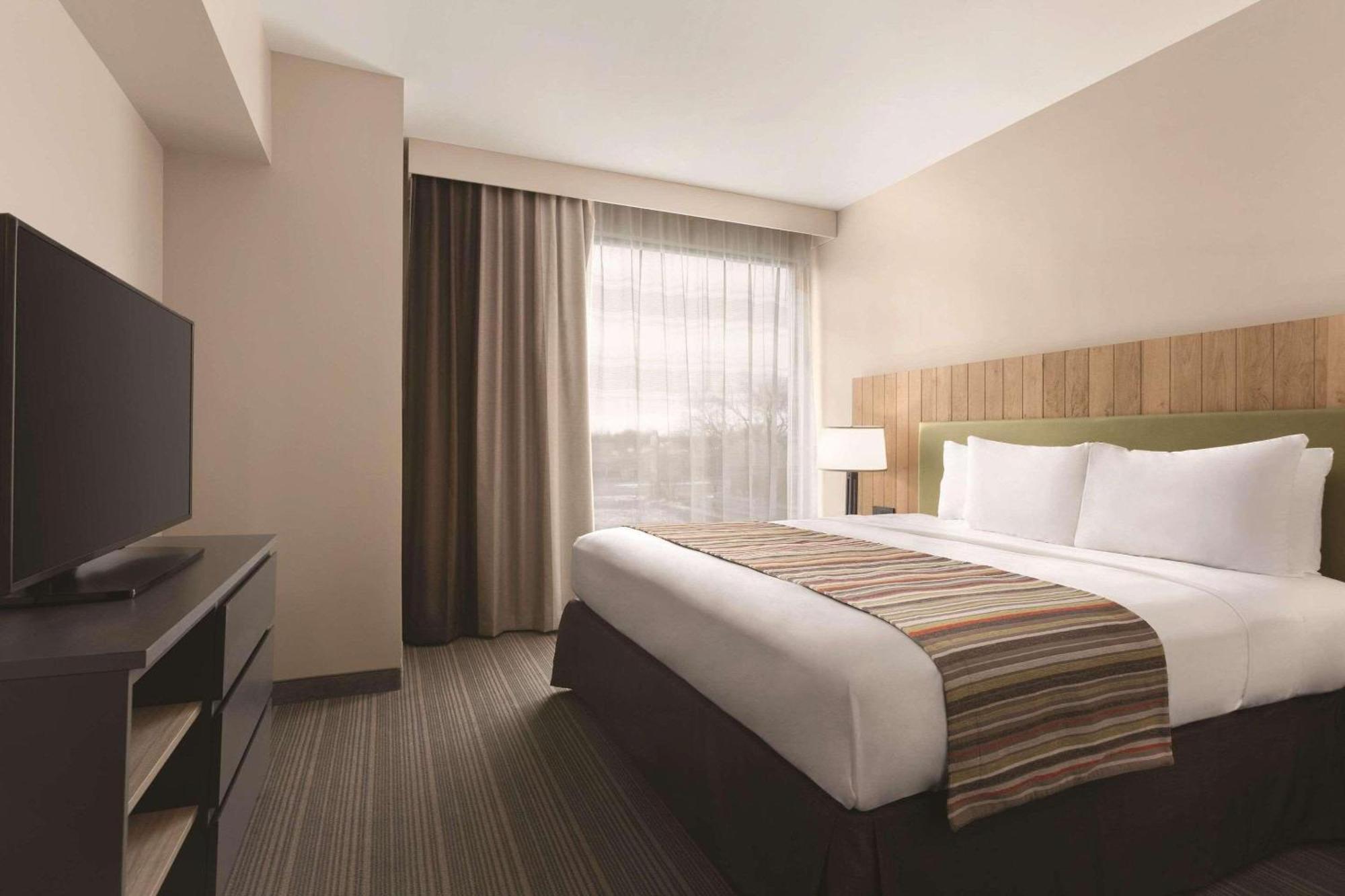 Country Inn & Suites By Radisson, Belleville, On Екстериор снимка