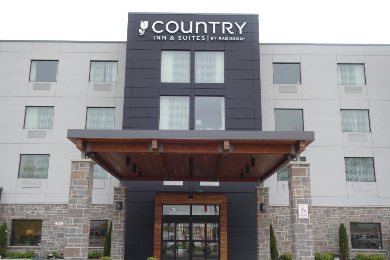 Country Inn & Suites By Radisson, Belleville, On Екстериор снимка