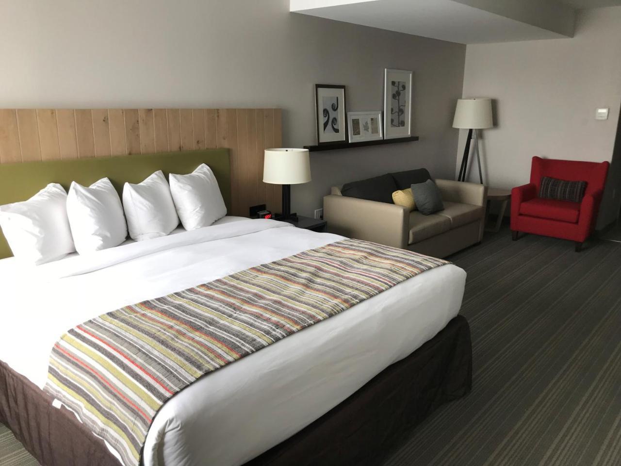 Country Inn & Suites By Radisson, Belleville, On Екстериор снимка