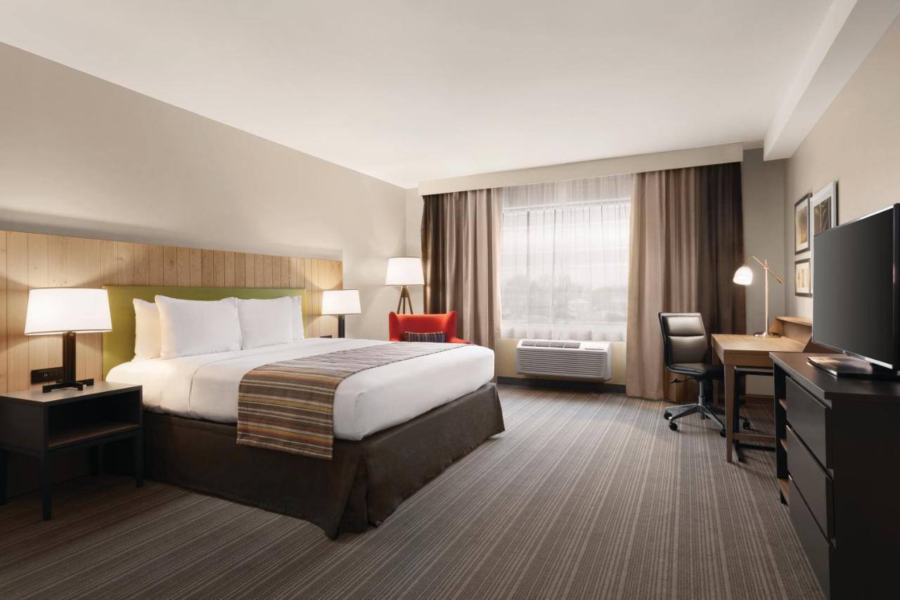 Country Inn & Suites By Radisson, Belleville, On Екстериор снимка