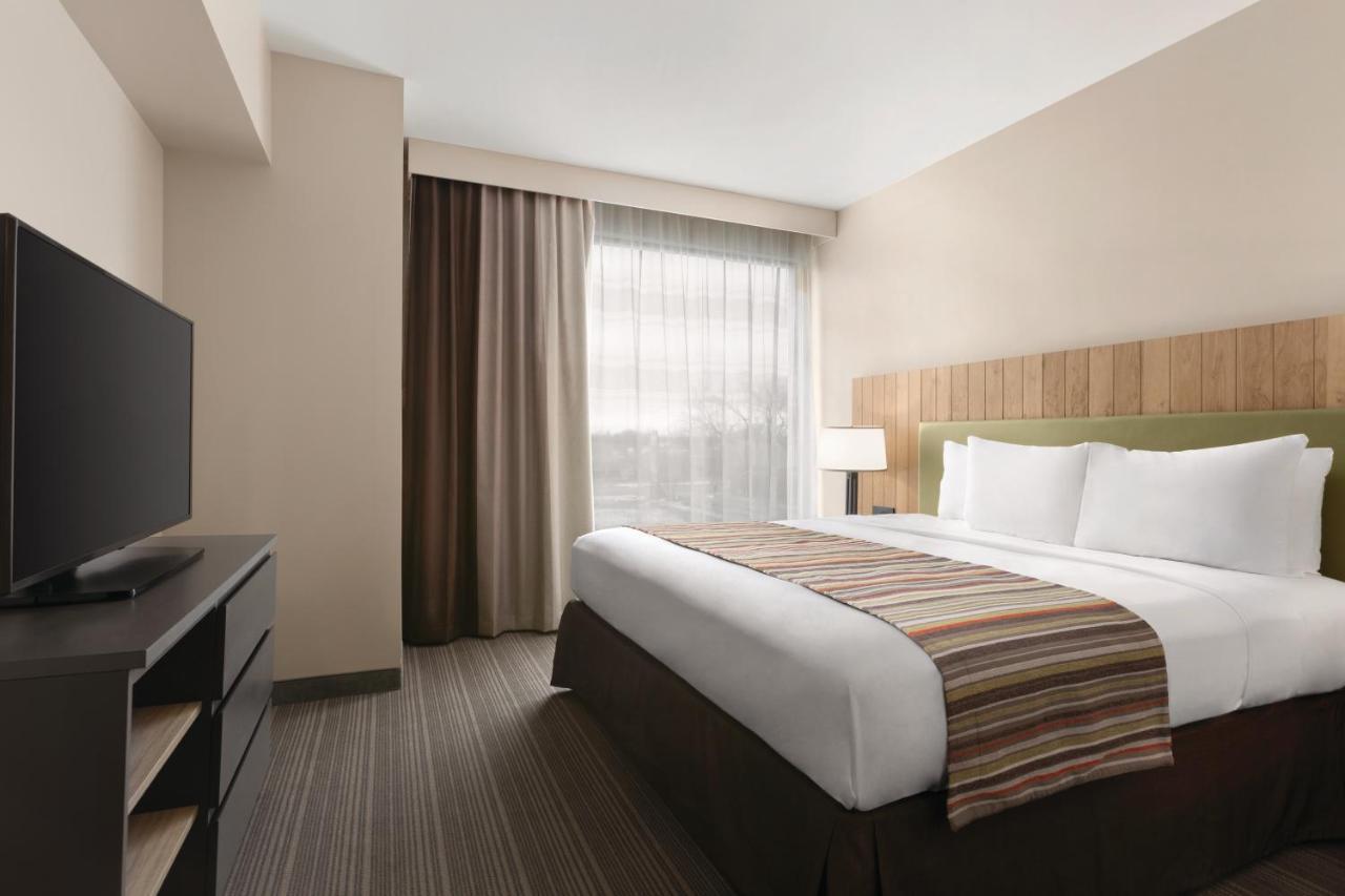 Country Inn & Suites By Radisson, Belleville, On Екстериор снимка